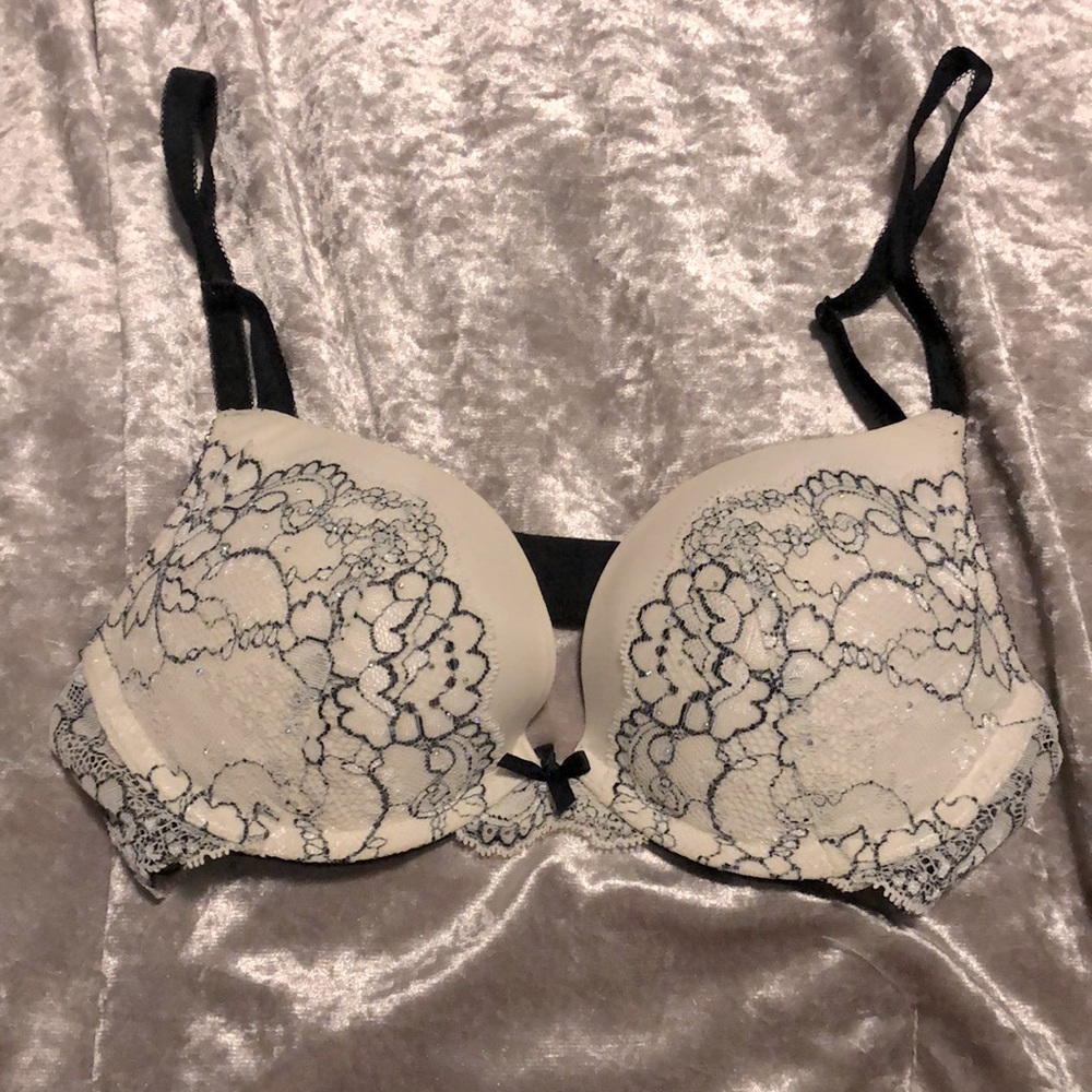 Victoria’s Secret Dream Angels Collection push up